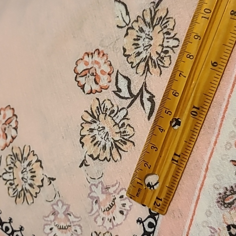 Floral Patterned Scarf Fabric - Picture 3 of 7